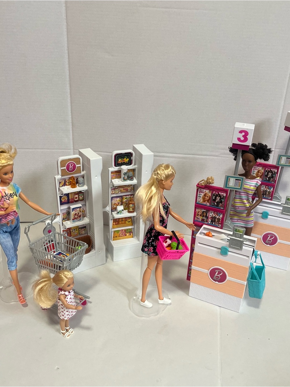 Mattel X2 Barbie Supermarket Grocery store toy Playset lot / bundle +5 Barbie’s.